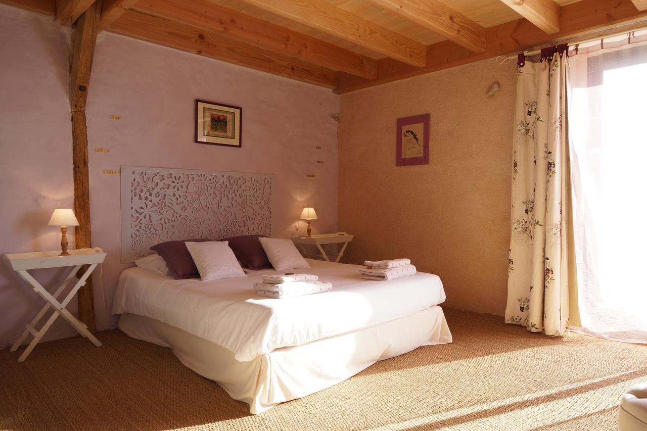 Bout De Cote Bed & Breakfast Lacam-d'Ourcet Ruang foto