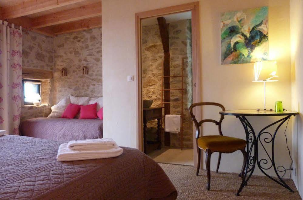 Bout De Cote Bed & Breakfast Lacam-d'Ourcet Bagian luar foto