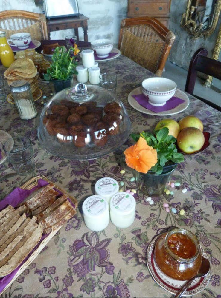 Bout De Cote Bed & Breakfast Lacam-d'Ourcet Bagian luar foto